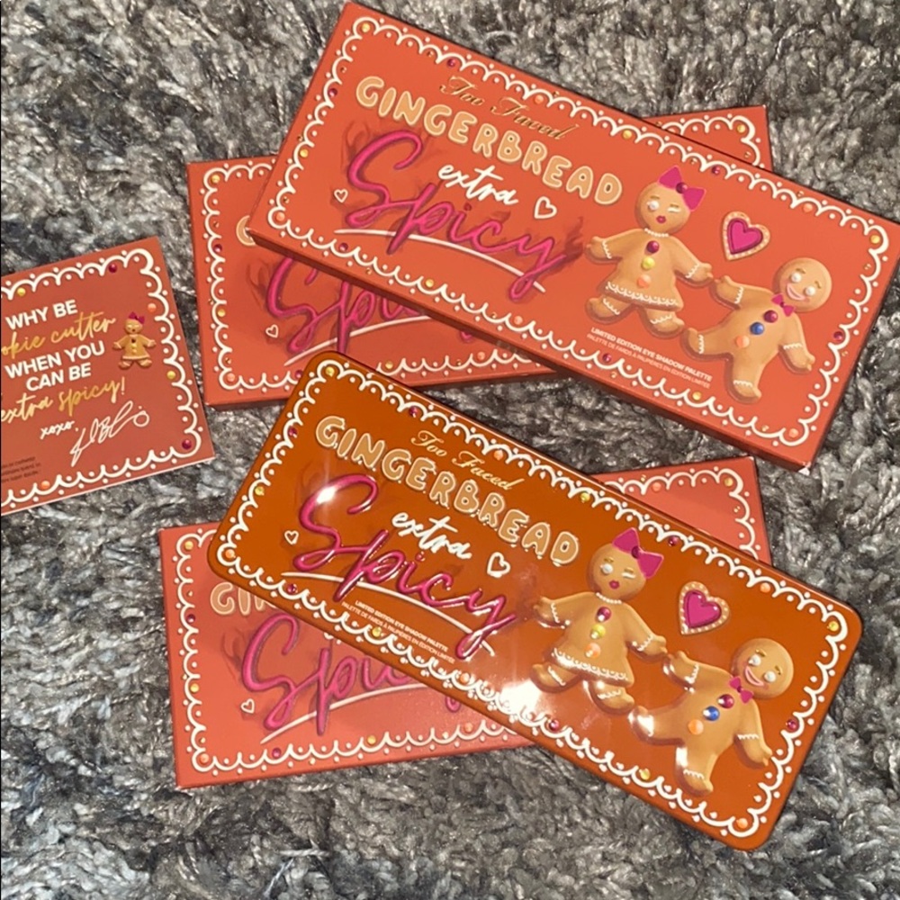 Too Faced Extra Spicy Gingerbread Palette